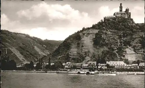 Braubach Rhein Rheinpanorama mit Marksburg Schiffe / Braubach /Rhein-Lahn-Kreis LKR