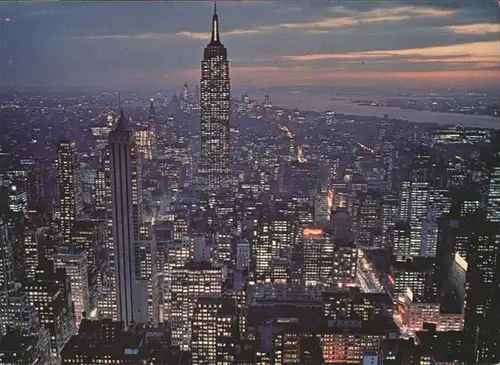 New York City Panorama with Empire State Building / New York /