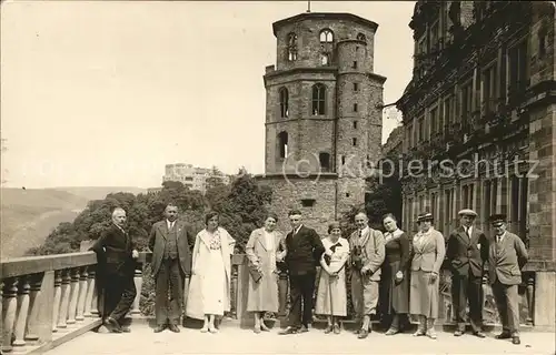 Heidelberg Neckar Schloss mit Besucheer Kat. Heidelberg