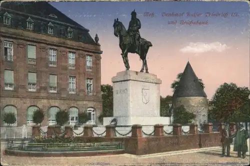 ww80487 Metz Moselle Lothringen Metz Denkmal Kaiser Friedrich III Reichsbank x Kategorie. Metz Alte Ansichtskarten