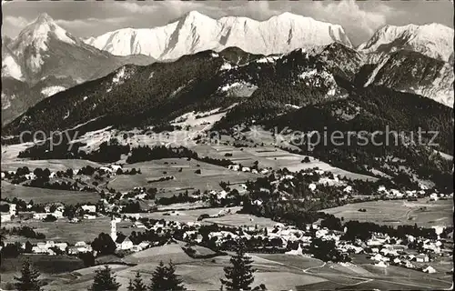 Pfronten mit Saeuling Zugspitzmassiv und Mieminger Gruppe Kat. Pfronten