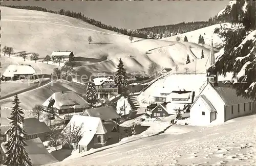 Muggenbrunn Ortsansicht mit Kirche Wintersportplatz Kat. Todtnau