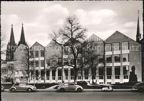 Koeln Rhein Wallraff Richartz Museum  mit Dom Autos Kat. Koeln