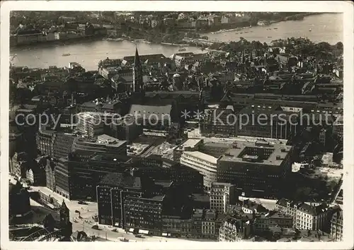 Hamburg Fliegeraufnahme Hochhaeuser im Stadtzentrum Kat. Hamburg