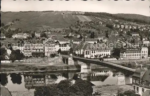 Bernkastel Kues Mosel Panorama mit Bruecke Kat. Bernkastel Kues