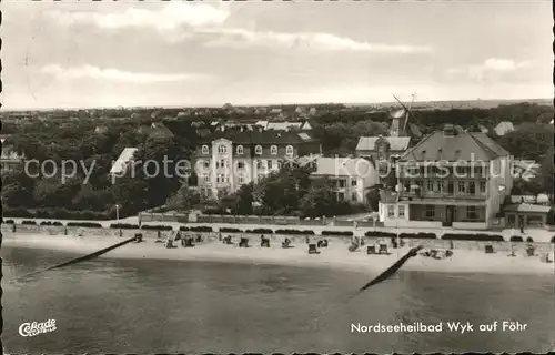 Wyk Foehr Strand mit Villen Kat. Wyk auf Foehr