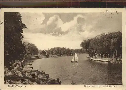 Treptow Berlin Blick von Abteibruecke Segelboot / Berlin /Berlin Stadtkreis