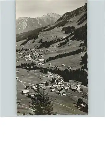 pw35495 Hirschegg Kleinwalsertal Vorarlberg Panorama mit Riezlern Entschenkopf Rubihorn und Nebelhorngruppe Kategorie. Mittelberg Alte Ansichtskarten