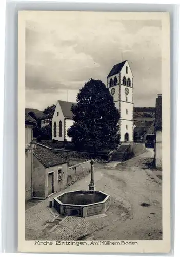 Britzingen Britzingen Kirche Brunnen * / Muellheim /Breisgau-Hochschwarzwald LKR