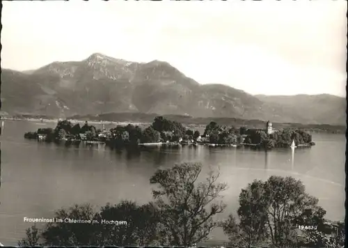 Fraueninsel Chiemsee Fraueninsel Chiemsee Hochgern * / Chiemsee /Rosenheim LKR