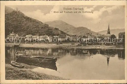 Traben Trarbach Blick auf Trarbach und Graefinburg Uferpartie an der Mosel Kat. Traben Trarbach