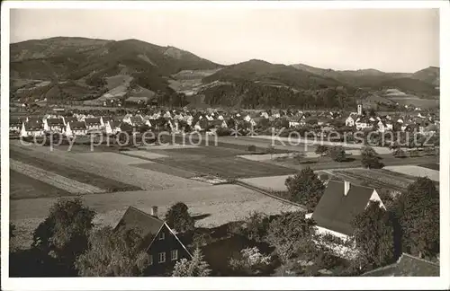 Kirchzarten mit Schauinsland / Kirchzarten /Breisgau-Hochschwarzwald LKR