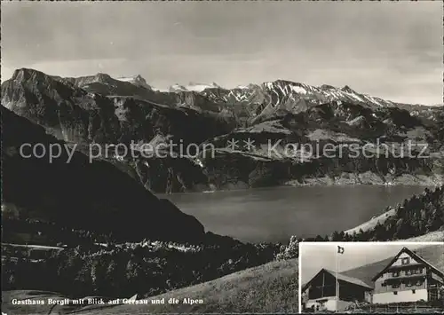 Gersau Vierwaldstaettersee Alpenpanorama und Gasthaus Bergli /  /