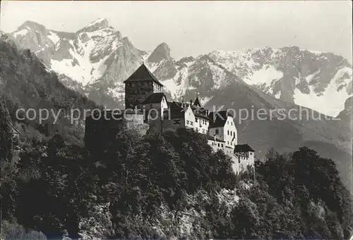 Vaduz Schloss mit Falknis Raetikon Kat. Vaduz