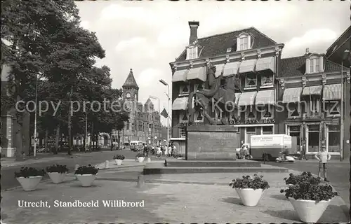 Utrecht Standbeeld Willibrord Denkmal Kat. Utrecht