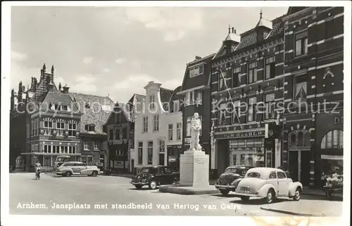 Arnhem Jansplaats Standbeeld van Hertog van Gelre Denkmal Kat. Arnhem