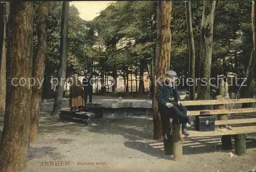 Arnhem Steenen tafel Kat. Arnhem