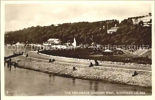 Southend-on-Sea Esplanade looking west / Southend-on-Sea /Southend-on-Sea