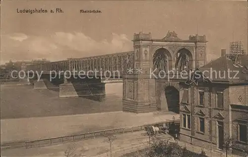 Ludwigshafen Rhein Rheinbruecke Pferdekutsche Kat. Ludwigshafen am Rhein