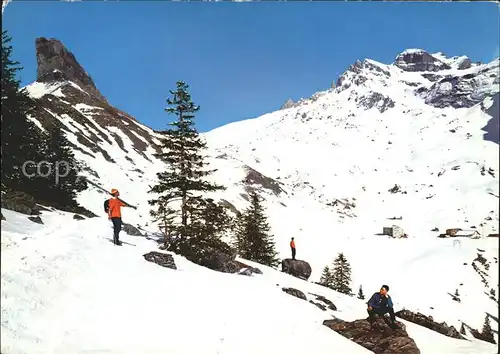 Bannalper Schonegg Berghaus Urnerstaffel Skifahrer Kat. Bannalper Schonegg