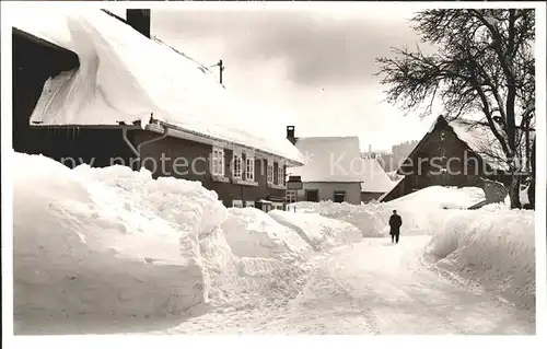 Haeusern Schwarzwald Ortspartie Luftkurort Wintersportplatz Kat. Haeusern