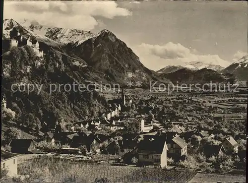 Vaduz Gesamtansicht mit Alpenpanorama Kat. Vaduz