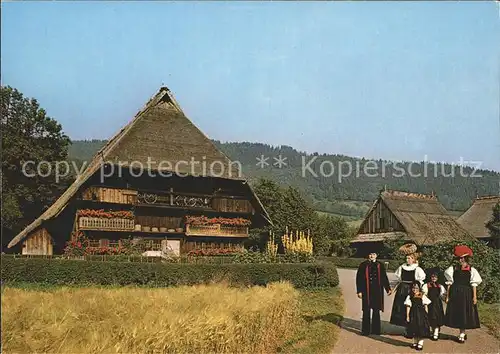 Gutach Schwarzwald Schwarzwaelder Freilichtmuseum Vogtsbauernhof Trachten Kat. Gutach