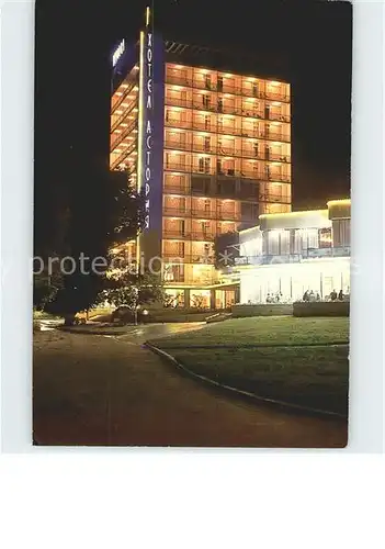 Varna Warna Hotel Astoria bei Nacht / Varna /