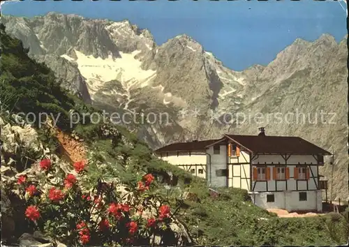 Hoellental Wetterstein Knappenhaeuser mit Zugspitze Hoellentalferner und Riffelscharte Kat. Grainau