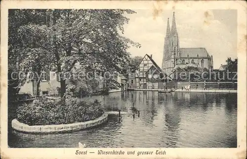 Soest Arnsberg Wiesenkirche und grosser Teich / Soest /Soest LKR