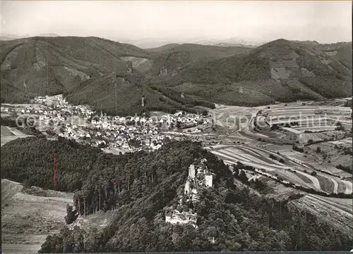 Erfweiler Pfalz mit Ruine Alt Dahn Fliegeraufnahme / Erfweiler /Suedwestpfalz LKR