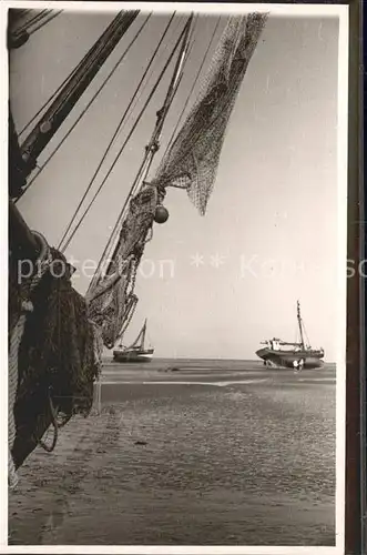 Buesum Nordseebad Fischkutter auf dem Watt Kat. Buesum