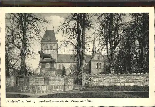 Ratzeburg Denkmal Heinrichs des Loewen und Dom Kat. Ratzeburg