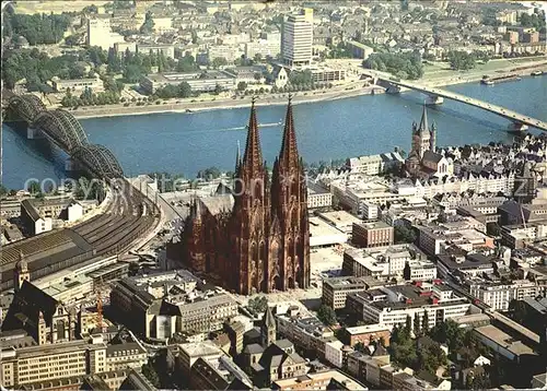 Koeln Rhein Fliegeraufnahme Altstadt Dom Hohenzollernbruecke Deutzer Bruecke Kat. Koeln