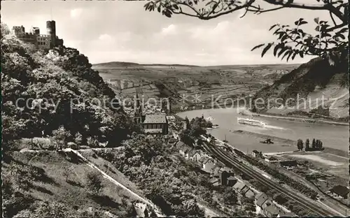 Oberwesel Rhein Panorama mit Ruine Schoenburg Eisenbahn / Oberwesel /Rhein-Hunsrueck-Kreis LKR