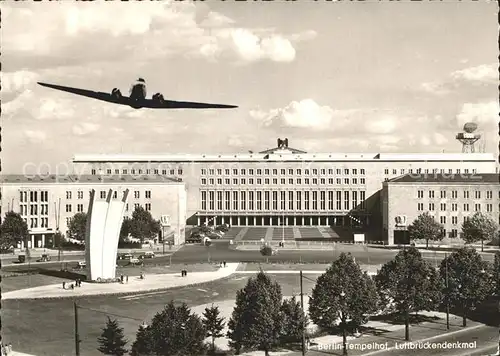 Tempelhof Berlin Luftbrueckendenkmal  Kat. Berlin