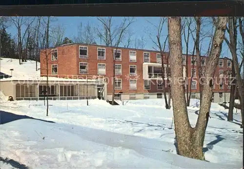 Waltham Massachusetts Mens Dormitory in Leon Quadrangle Brandeis University Kat. Waltham