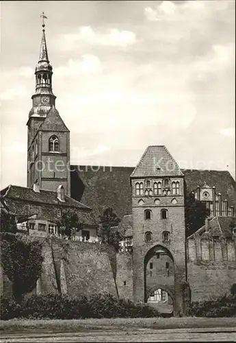 Tangermuende Rosspforte mit St Stephans Kirche Kat. Tangermuende