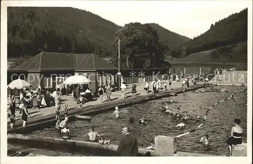 Leutenberg Thueringen Sonntagsleben im Bad / Leutenberg /Saalfeld-Rudolstadt LKR