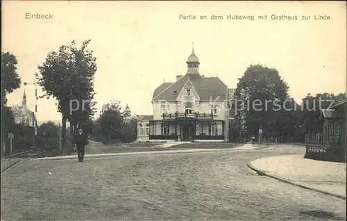 Einbeck Niedersachsen Partie am Hubenweg mit Gasthaus zur Linde / Einbeck /Northeim LKR