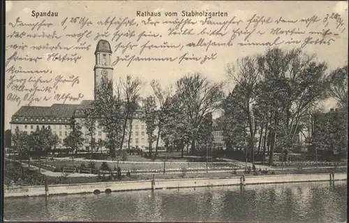 Spandau Rathaus Stabholzgarten / Berlin /Berlin Stadtkreis