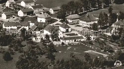 Neutrauchburg Fuerstl. Waldburg Zeil sche Schlossgutverwaltung Kurverwaltung Fliegeraufnahme Kat. Isny im Allgaeu