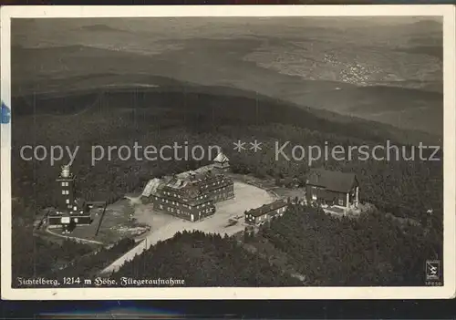 Fichtelberg Oberwiesenthal Unterkunftshaus mit Wetterwarte Fliegeraufnahme Kat. Oberwiesenthal