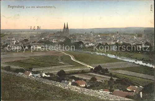 Regensburg Blick von den Winzererhoehen mit Dom / Regensburg /Regensburg LKR