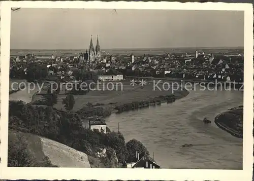 Regensburg Panorama mit Dom / Regensburg /Regensburg LKR