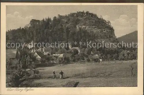 Oybin Teilansicht mit Berg Oybin Ruine Serie Saechsische Heimatschutz Postkarten Kupfertiefdruck Kat. Kurort Oybin