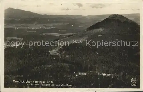 Oybin Fernblick ueber Forsthaus Nr 6 nach dem Falkenberg und Jeschken Kat. Kurort Oybin