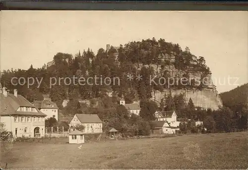 Oybin Teilansicht mit Kirche und Berg Oybin Kat. Kurort Oybin