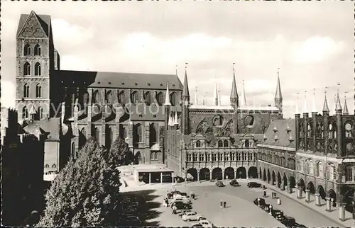 Luebeck Marktplatz mit St Marienkirche und Rathaus Kat. Luebeck