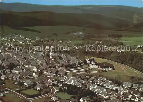 Winterberg Hochsauerland Fliegeraufnahme mit Eissporthalle und Kurmittelhaus Kat. Winterberg